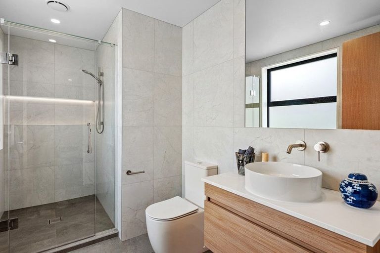 Photo of property in 22a Wroxton Terrace, Merivale, Christchurch, 8014