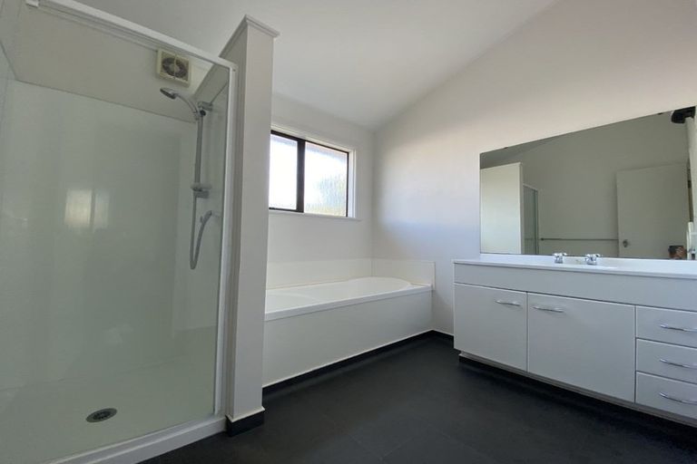 Photo of property in 142 Rawhiti Road, Pukerua Bay, 5026