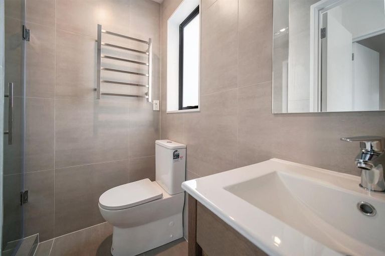 Photo of property in 5 Bei Road, Papakura, 2110