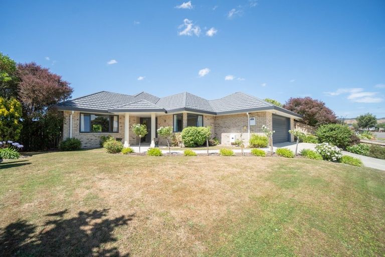 Photo of property in 147 Pacific Drive, Fitzherbert, Palmerston North, 4410