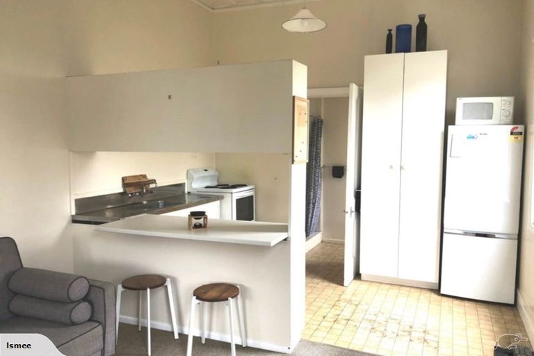 Photo of property in 16 Kawerau Avenue, Devonport, Auckland, 0624