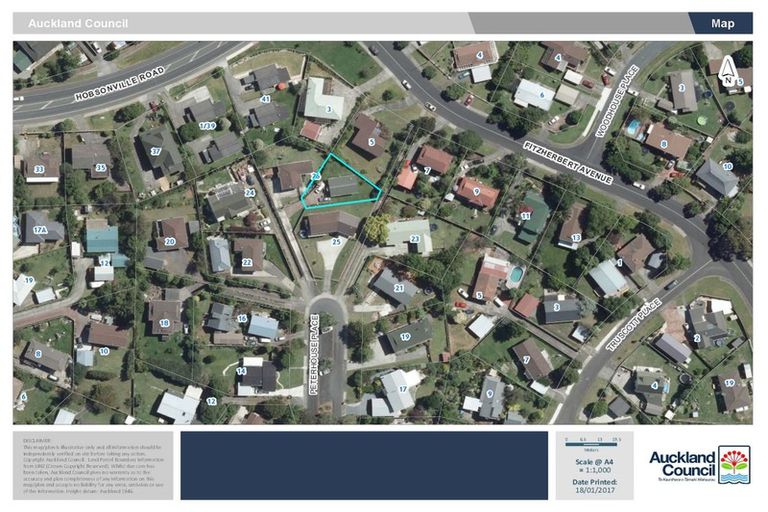 Photo of property in 1/26 Peterhouse Place, West Harbour, Auckland, 0618