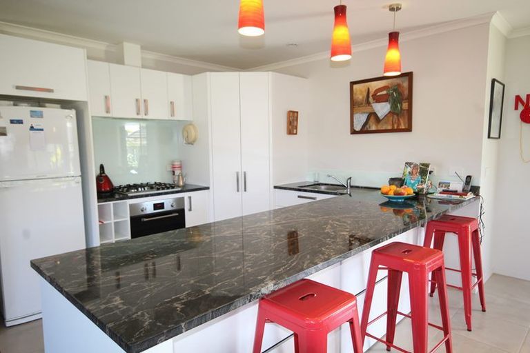 Photo of property in 8 Sea Dune Place, Ruakaka, 0116