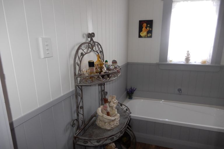 Photo of property in 2 Porritt Place, Putaruru, 3411