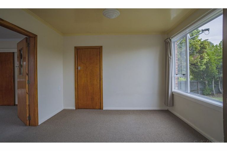 Photo of property in 38 Saint George Street, Watlington, Timaru, 7910