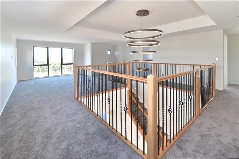 Photo of property in 243 West Hoe Heights, Orewa, 0931