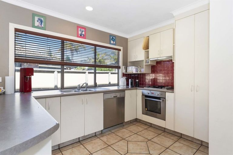Photo of property in 15 Verbena Glen, Mount Maunganui, 3116