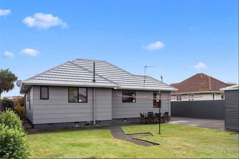 Photo of property in 17 Taurima Street, Hei Hei, Christchurch, 8042