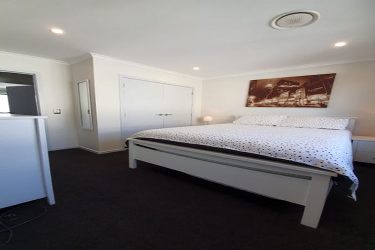 Photo of property in 87 Woburn Road, Woburn, Lower Hutt, 5010