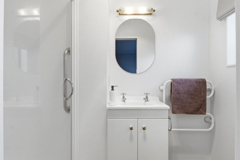 Photo of property in 10 Denny Hulme Drive, Mount Maunganui, 3116