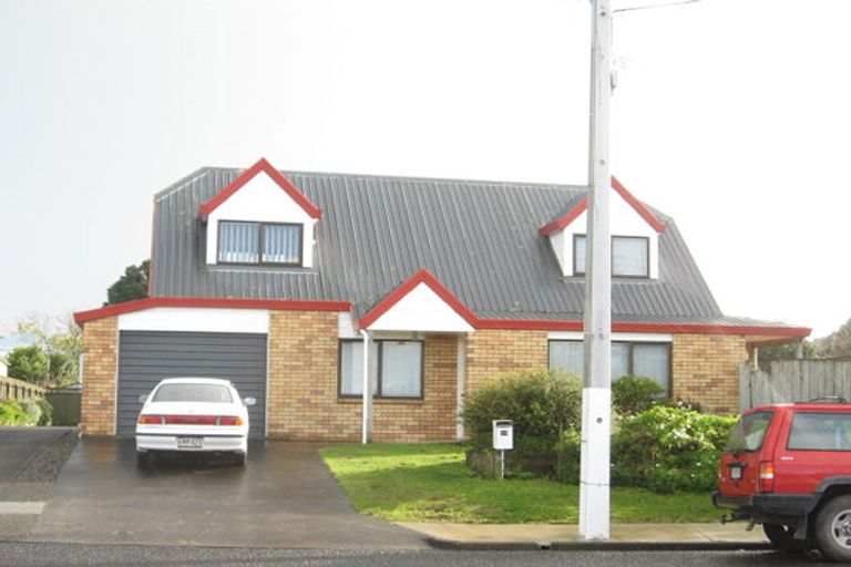 Photo of property in 2/18 Halver Road, Hillpark, Auckland, 2102