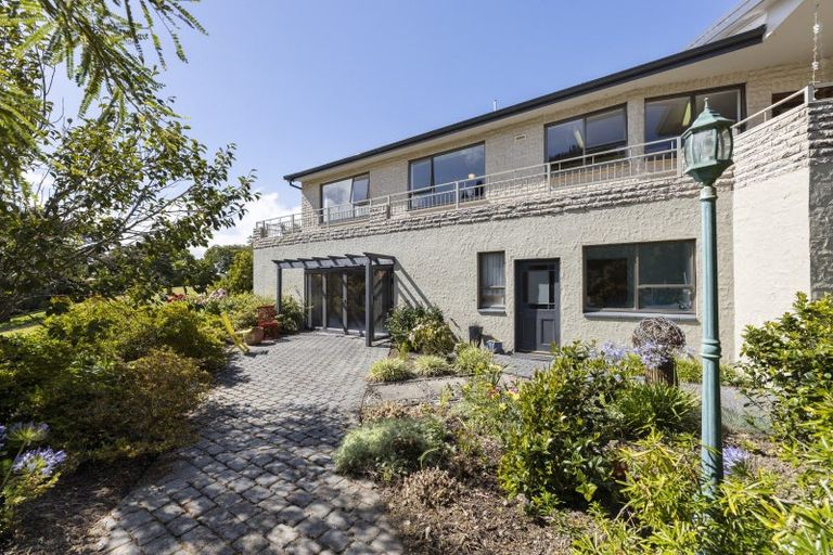 Photo of property in 33 Blanket Bay Road, Sawyers Bay, Port Chalmers, 9023