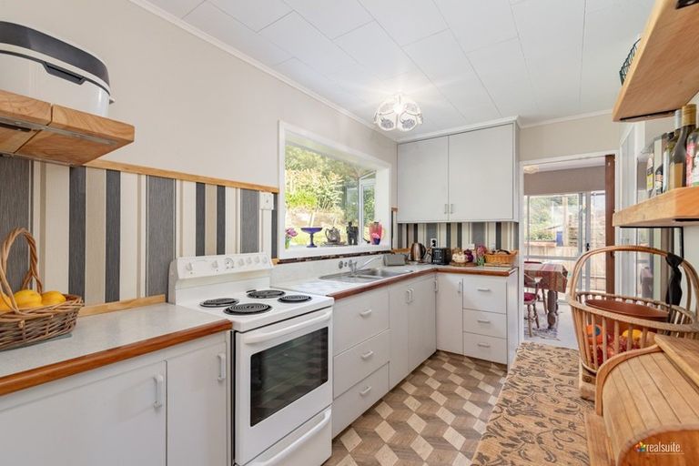 Photo of property in 31 Fraser Street, Wainuiomata, Lower Hutt, 5014