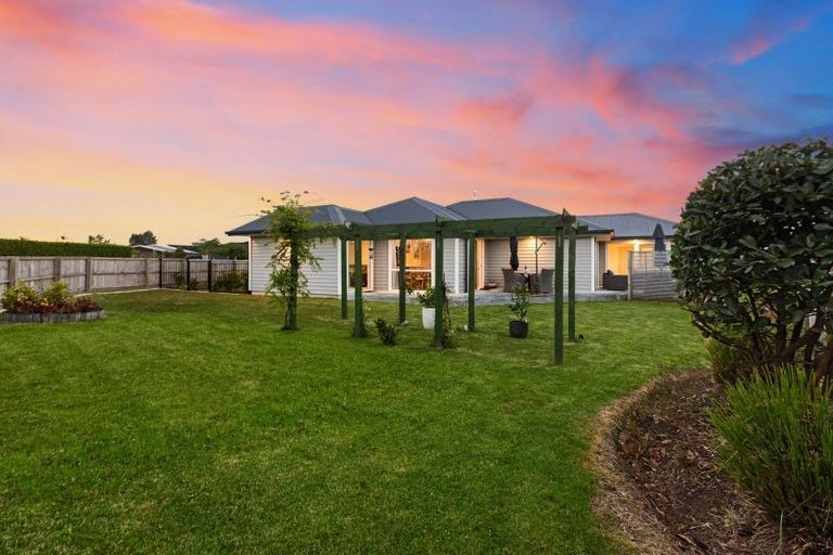 Photo of property in 1 Benmore Crescent, Pyes Pa, Tauranga, 3112