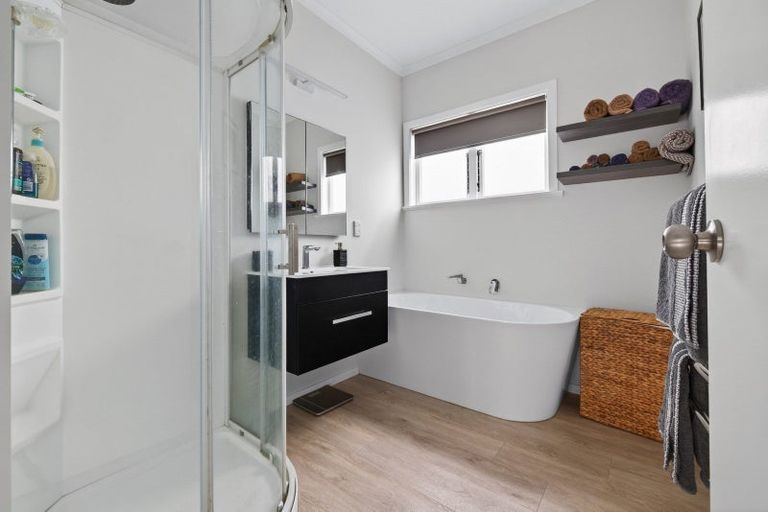 Photo of property in 44 Chelwood Street, Takaro, Palmerston North, 4412