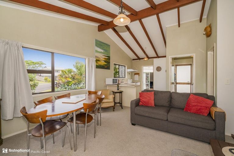 Photo of property in 1 Norfolk Place, Tairua, 3508