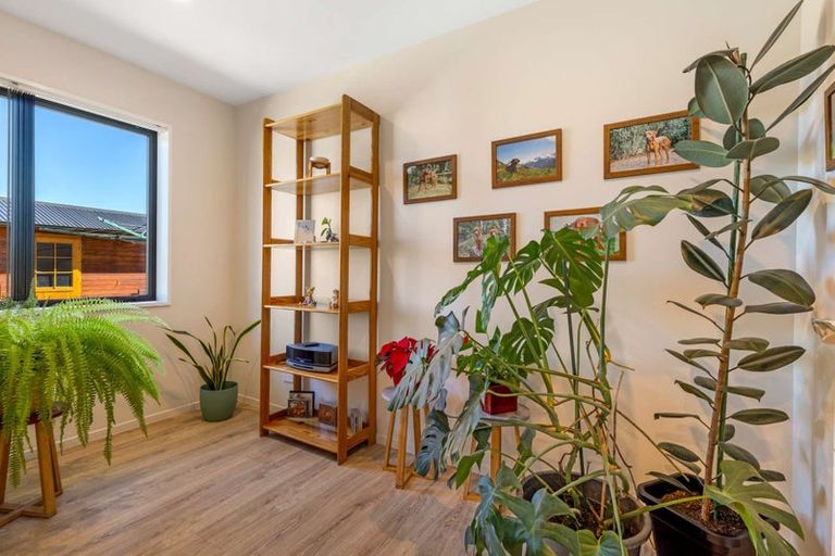 Photo of property in 11 Paradise Way, Amberley, 7410