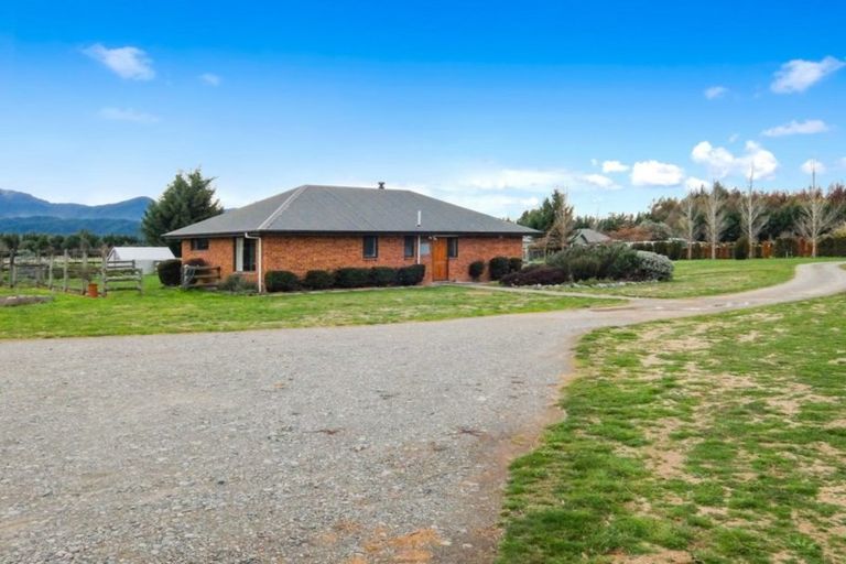 Photo of property in 24 Seniors Road, Wairau Valley, Blenheim, 7271
