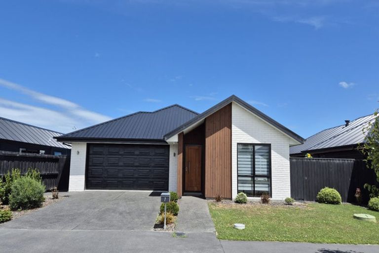Photo of property in 7 Larissa Road, Halswell, Christchurch, 8025