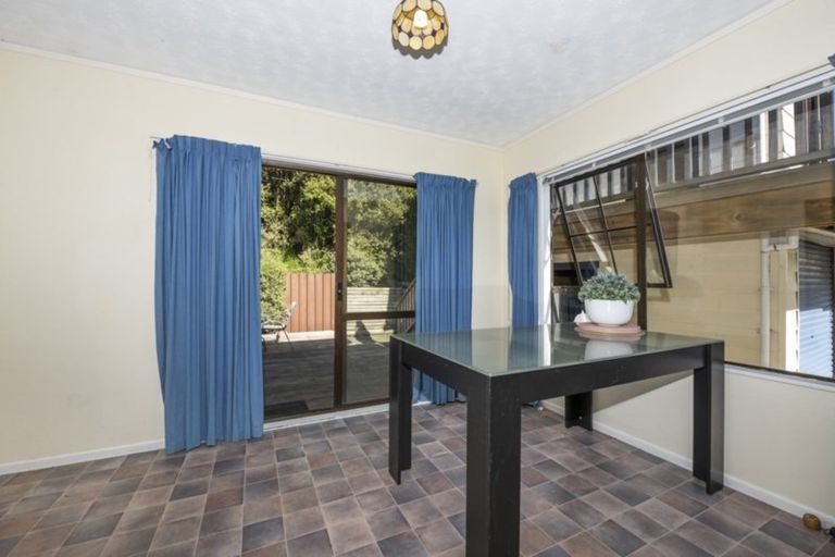 Photo of property in 2 Moonstone Grove, Birchville, Upper Hutt, 5018