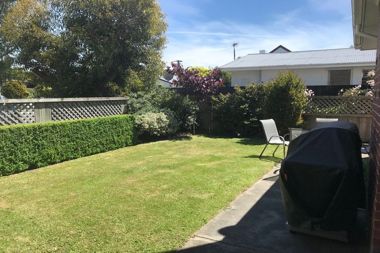 Photo of property in 1/134 Waimairi Road, Ilam, Christchurch, 8041