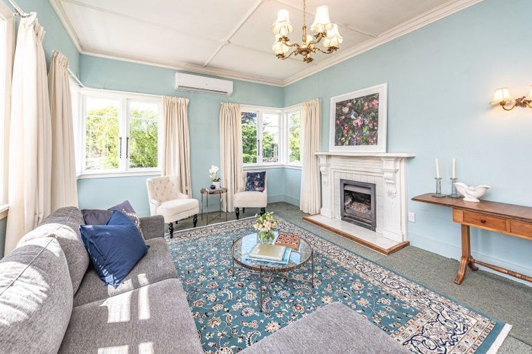 Photo of property in 2 Acton Place, Saint Johns Hill, Whanganui, 4500