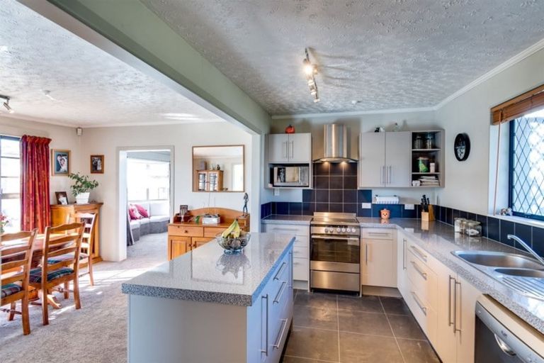 Photo of property in 199 Whirinaki Road, Eskdale, Napier, 4182