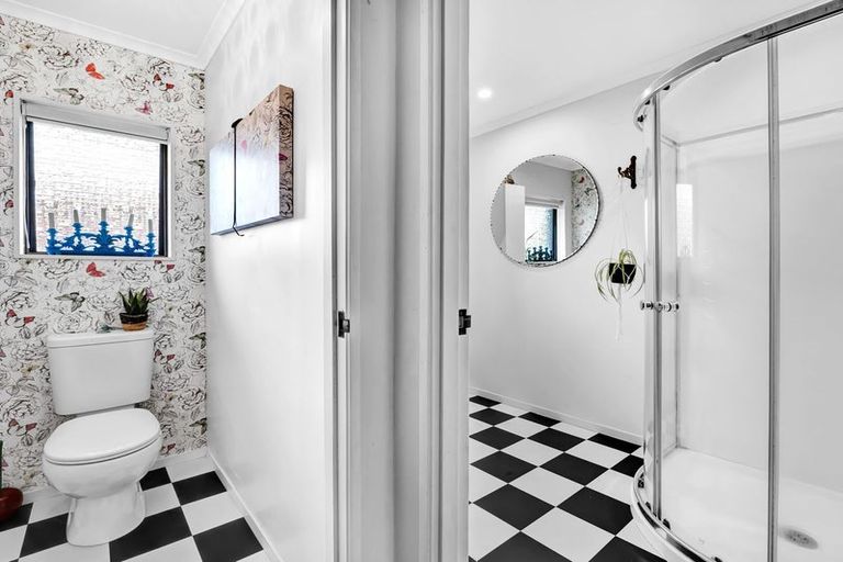 Photo of property in 8a Birdwood Avenue, Moturoa, New Plymouth, 4310