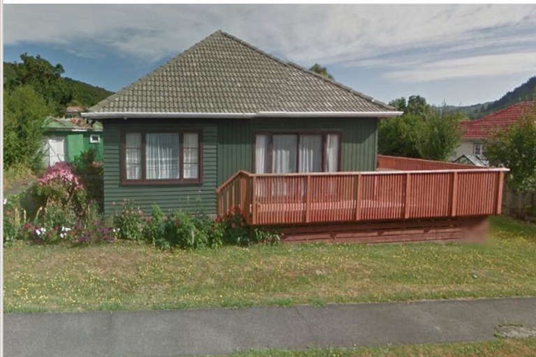 Photo of property in 6 Short Street, Wainuiomata, Lower Hutt, 5014