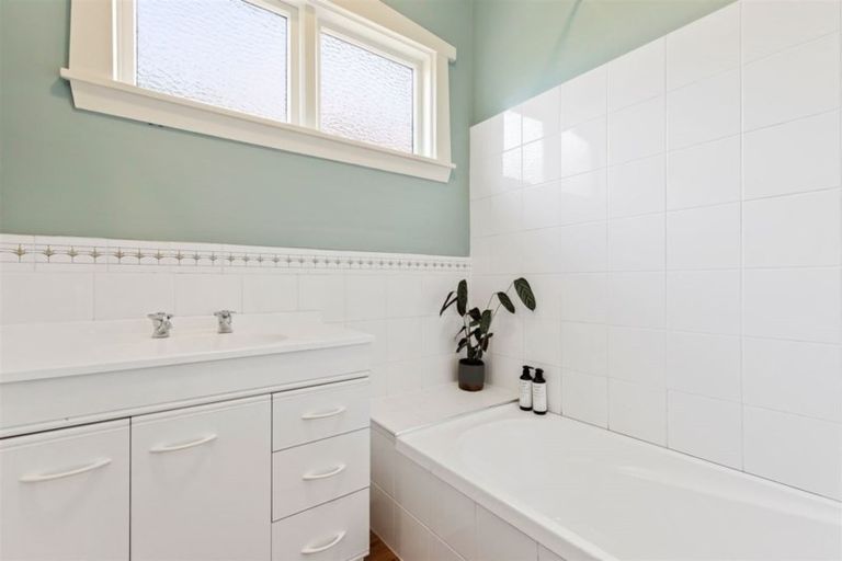 Photo of property in 93a Studholme Street, Somerfield, Christchurch, 8024