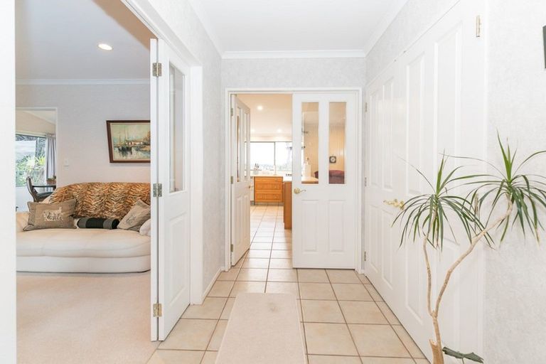 Photo of property in 26 Highgrove Drive, Grandview Heights, Hamilton, 3200