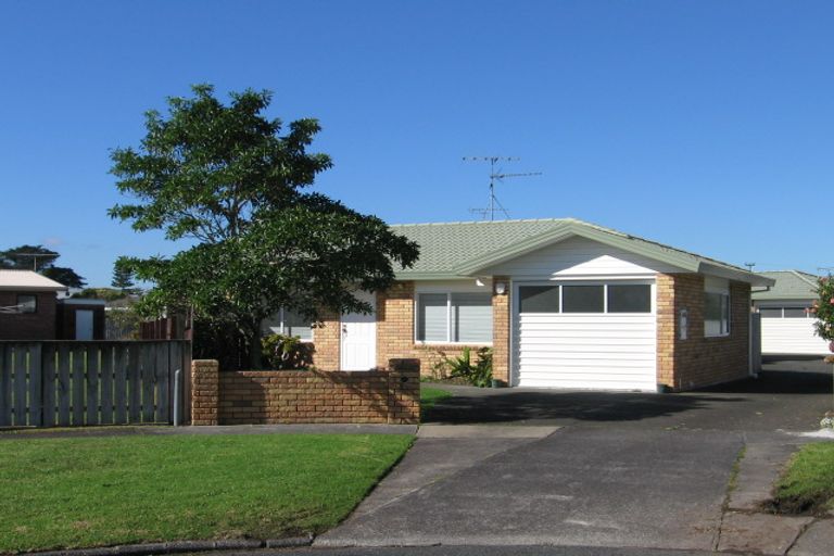 Photo of property in 10c Ross Crescent, Orewa, 0931
