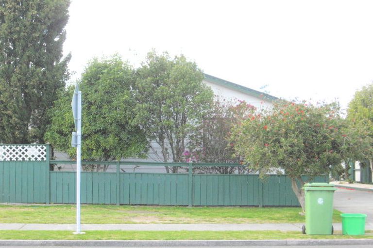 Photo of property in 33 Evans Road, Papamoa Beach, Papamoa, 3118