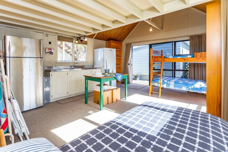 Photo of property in 2 Norfolk Place, Tairua, 3508