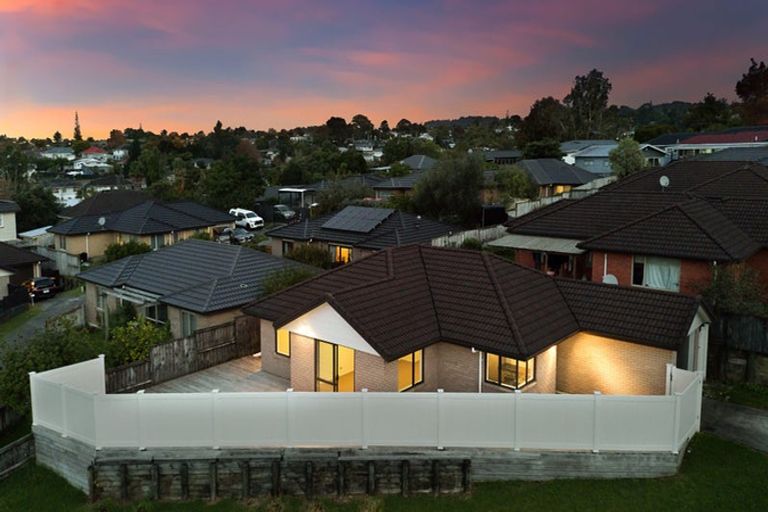 Photo of property in 7 Anna Lane, Glen Eden, Auckland, 0602