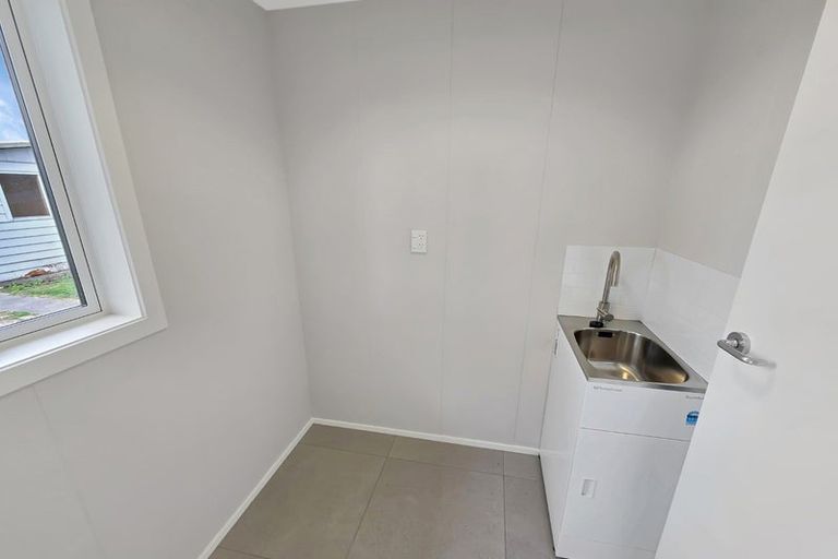 Photo of property in 4 Duckworth Crescent, Greenmeadows, Napier, 4112
