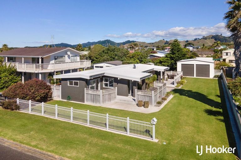 Photo of property in 12 Snell Crescent, Waihi Beach, 3611