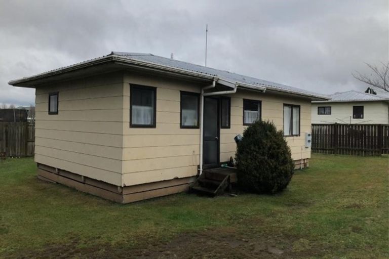 Photo of property in 4 Nihoriki Street, Koutu, Rotorua, 3010