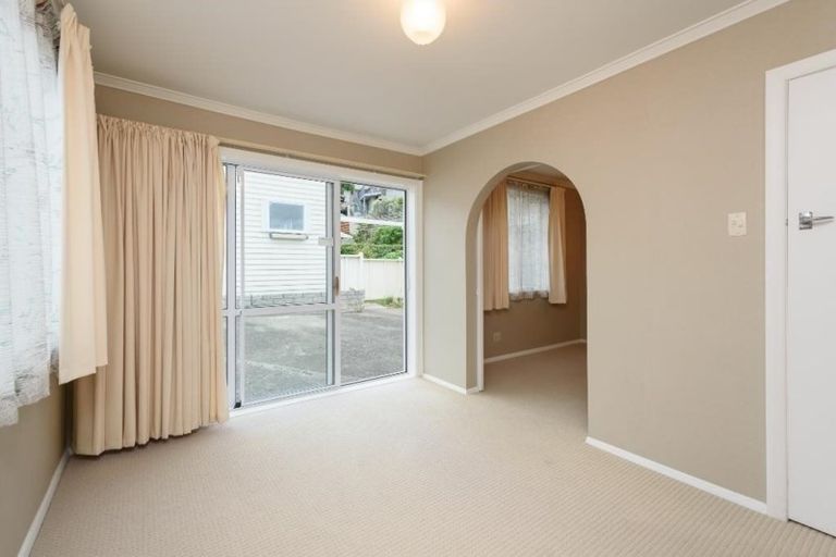 Photo of property in 42 Moana Road, Plimmerton, Porirua, 5026