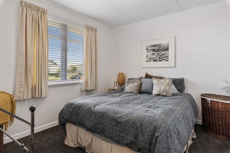 Photo of property in 6 Kaka Street, Western Heights, Rotorua, 3015