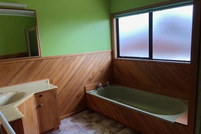 Photo of property in 26 Hoylake Place, Wattle Downs, Auckland, 2103