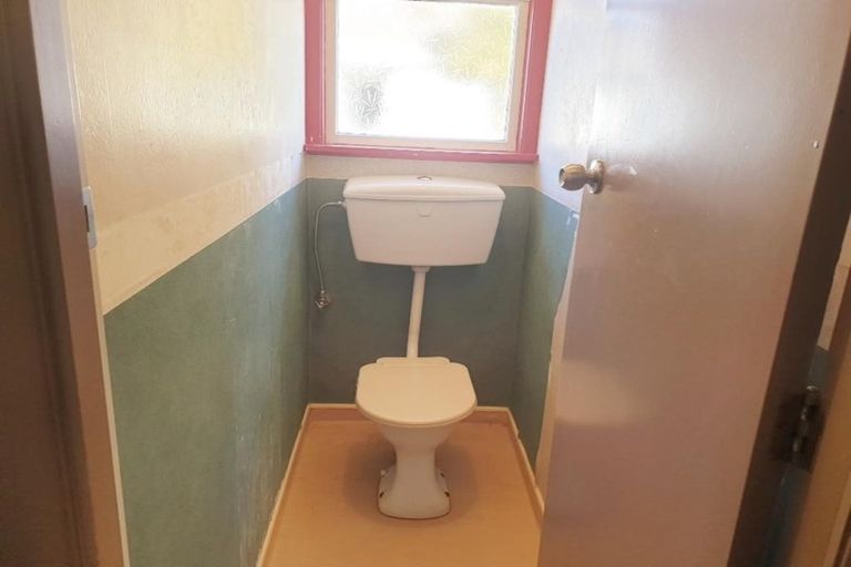 Photo of property in 63 Cottrell Crescent, Onekawa, Napier, 4110