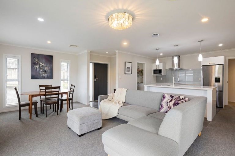 Photo of property in 16 Oolong Court, Huntington, Hamilton, 3210