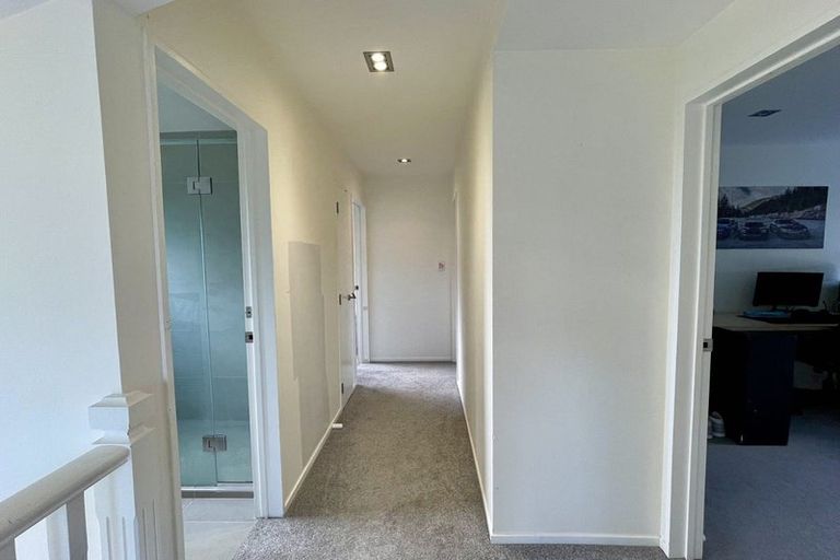 Photo of property in 121a Bruce Road, Glenfield, Auckland, 0629