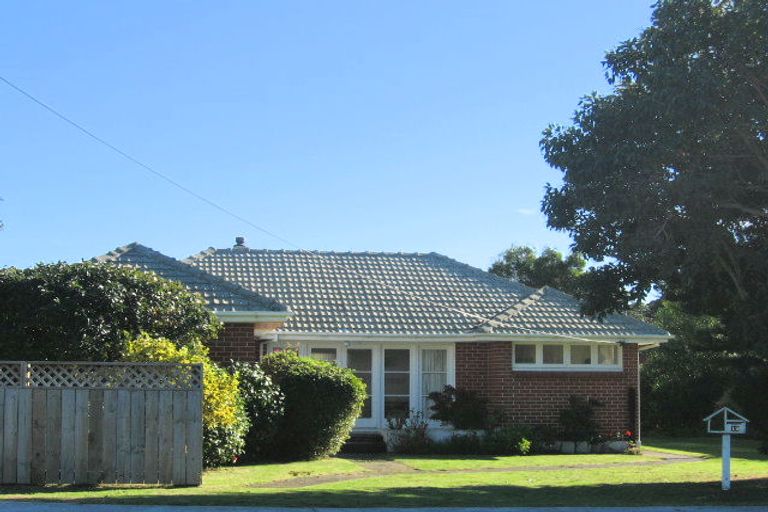 Photo of property in 19 Mahoe Street, Otaki Beach, Otaki, 5512