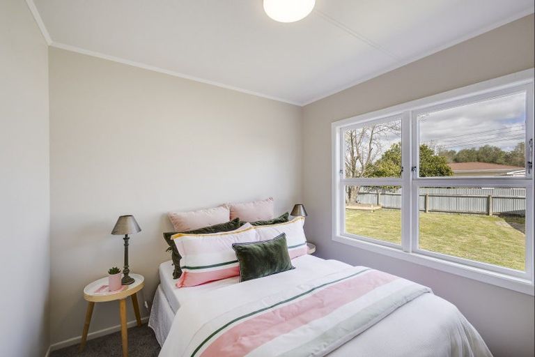 Photo of property in 53 Sunderland Drive, Flaxmere, Hastings, 4120