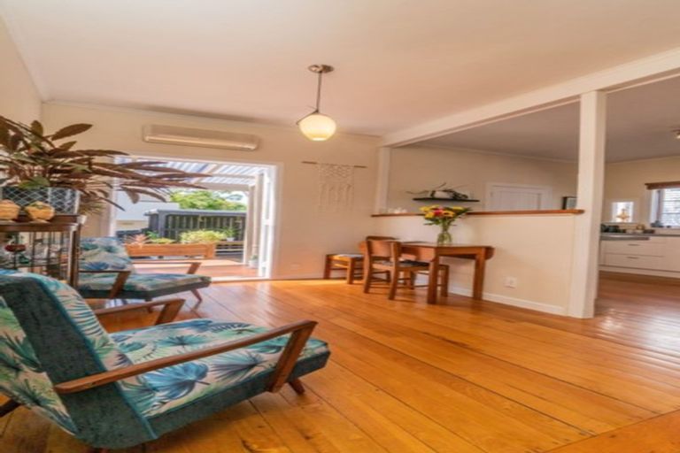 Photo of property in 1/24 Gardner Avenue, New Lynn, Auckland, 0600