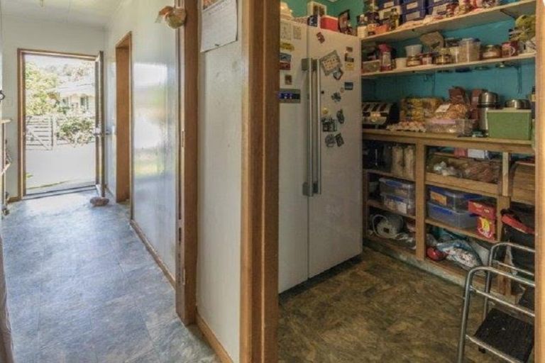 Photo of property in 70 Main Road, Luggate, Cromwell, 9383