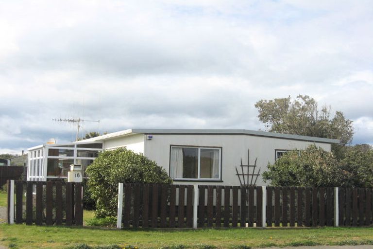 Photo of property in 18a Rua Avenue, Waitarere Beach, Levin, 5510