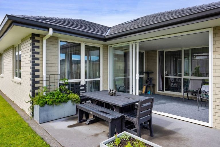 Photo of property in 4 Waitaha Place, Bell Block, New Plymouth, 4312